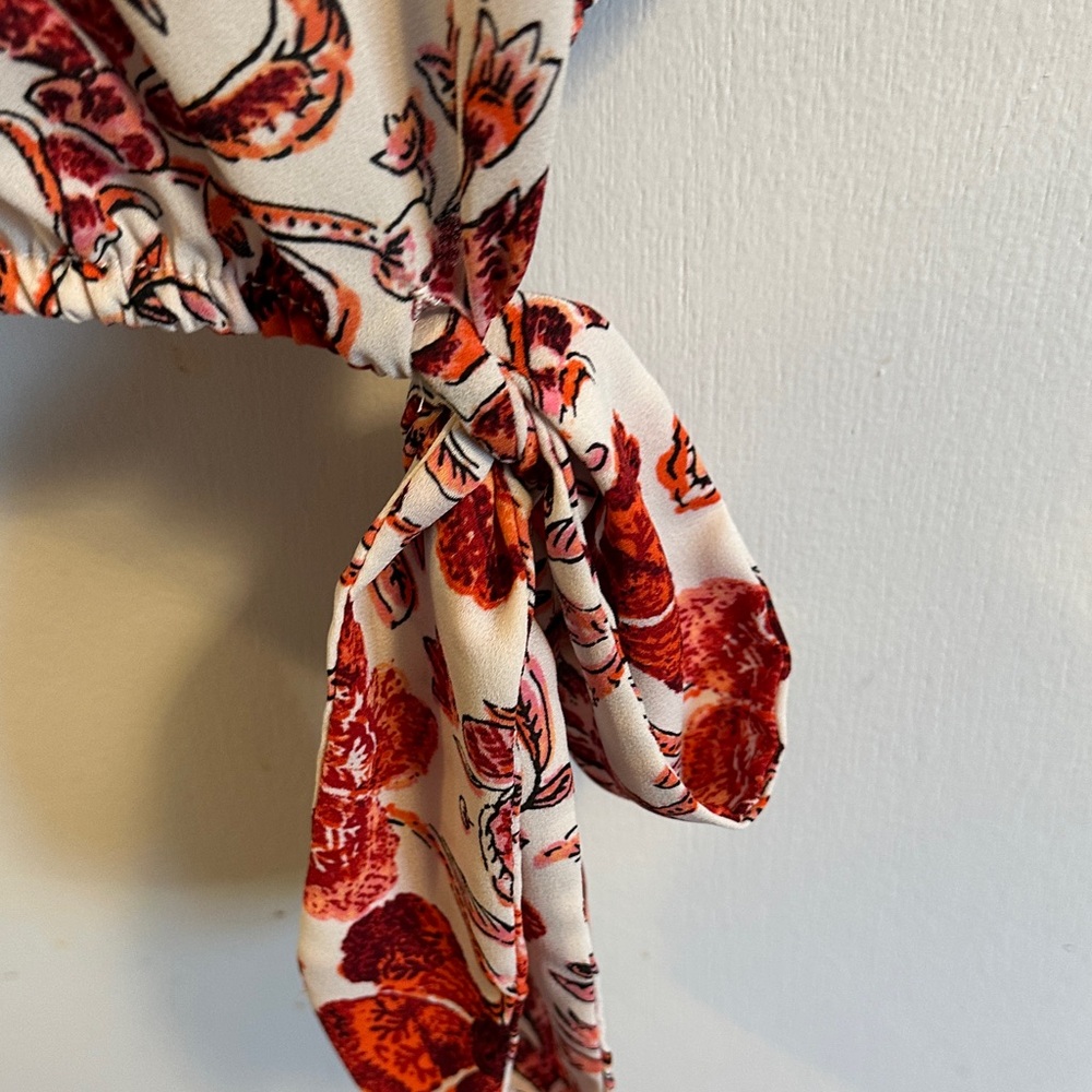 Ce ce Floral Ruffle Sleeve Top - Red and Orange - Picture 4 of 6